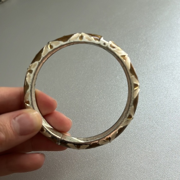 No Brand Tan and Silver Hand-painted Bangle Bracelet - Picture 2 of 5